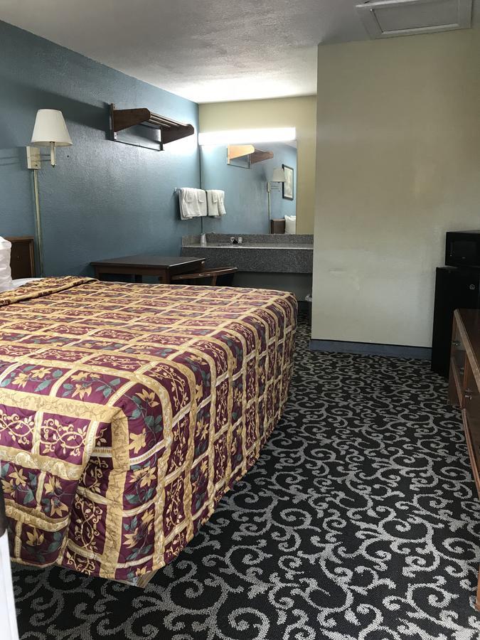 Roosevelt Inn Motel Сан Антонио Екстериор снимка